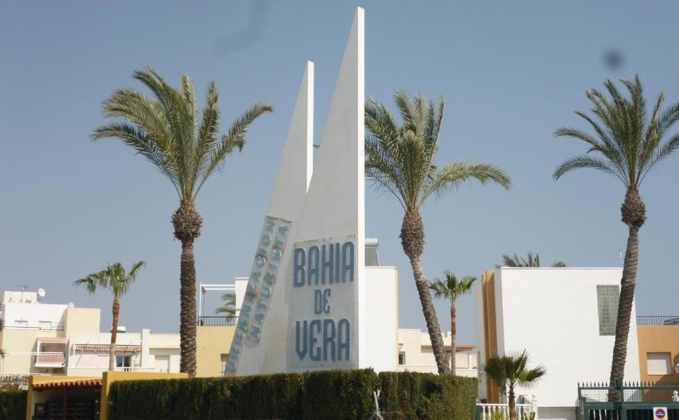 Bahia De Vera Apartamento Luisa Exteriör bild